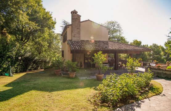 Vendita Villa Campagna Fano Marche